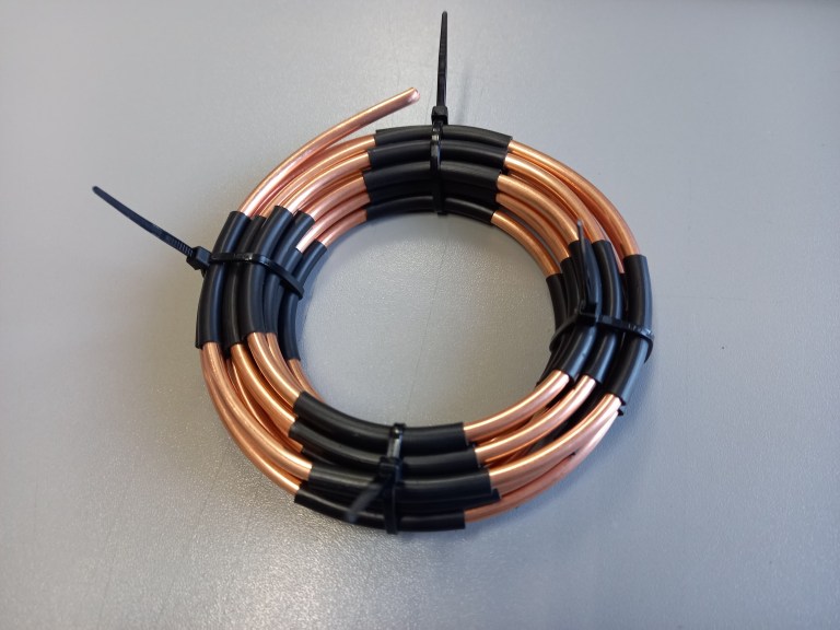 Bobina deflectora con tubo de cobre fabricado por Inducsoni
